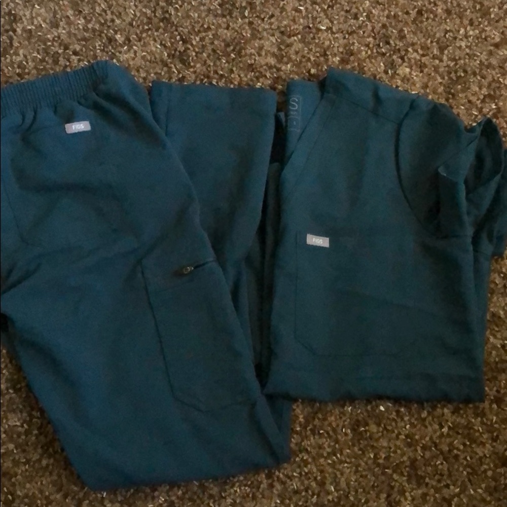 Figs scrubs